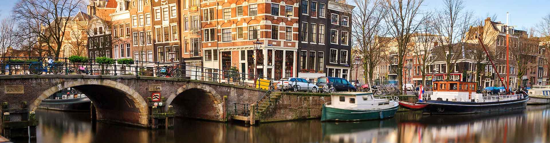 Amsterdam – Student accommodation, hostels and coworking spaces in Amsterdam (Netherlands). Maps of Amsterdam, photos and reviews for each place in Amsterdam.