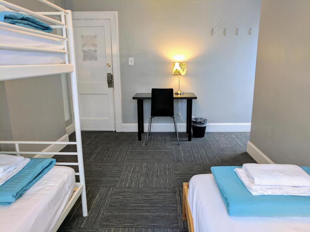 3 bed dorm - Vegyes - Általános minőségű - Közös WC ugyanazon az emeleten