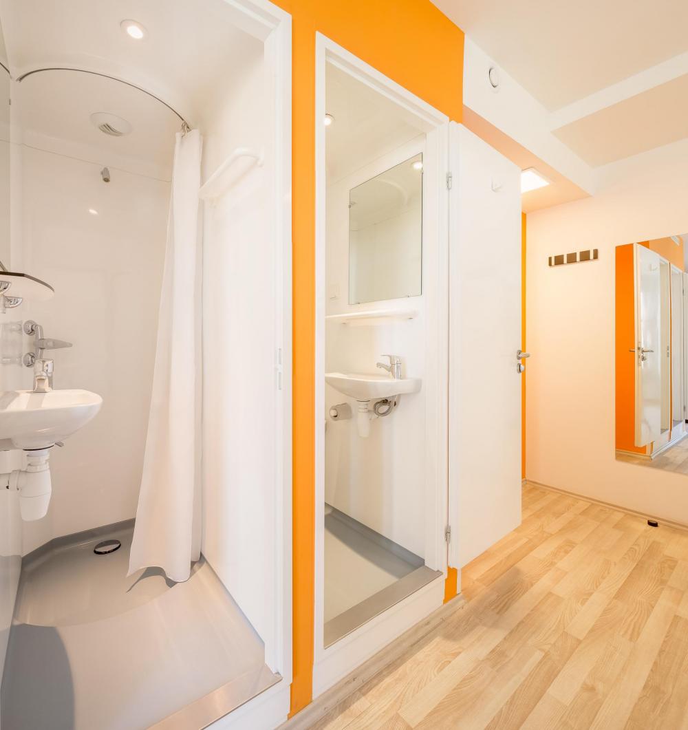 8 bed dorm - Seka - Standardi - Oma kylpyhuone