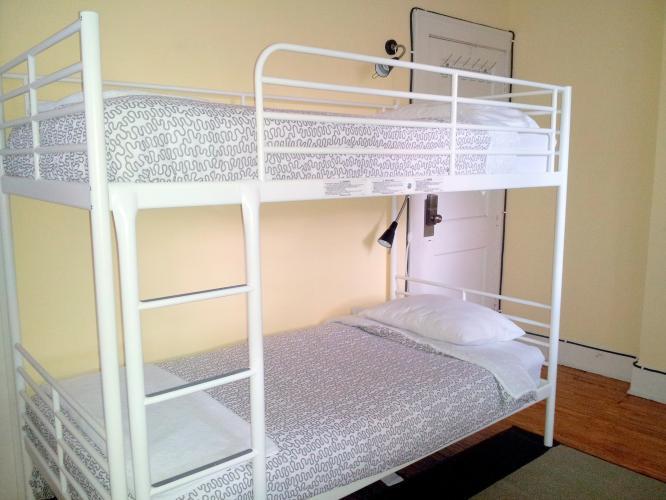 5 bed dorm - Vegyes - Általános minőségű - Közös WC ugyanazon az emeleten