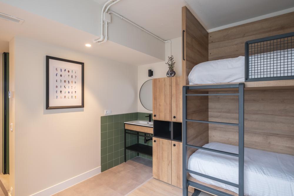 4 bed dorm - Seka - Deluxe - Oma kylpyhuone