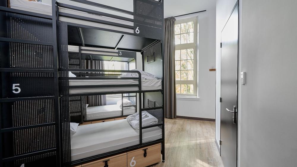 Private 6-bed Female Room – Ensuite 