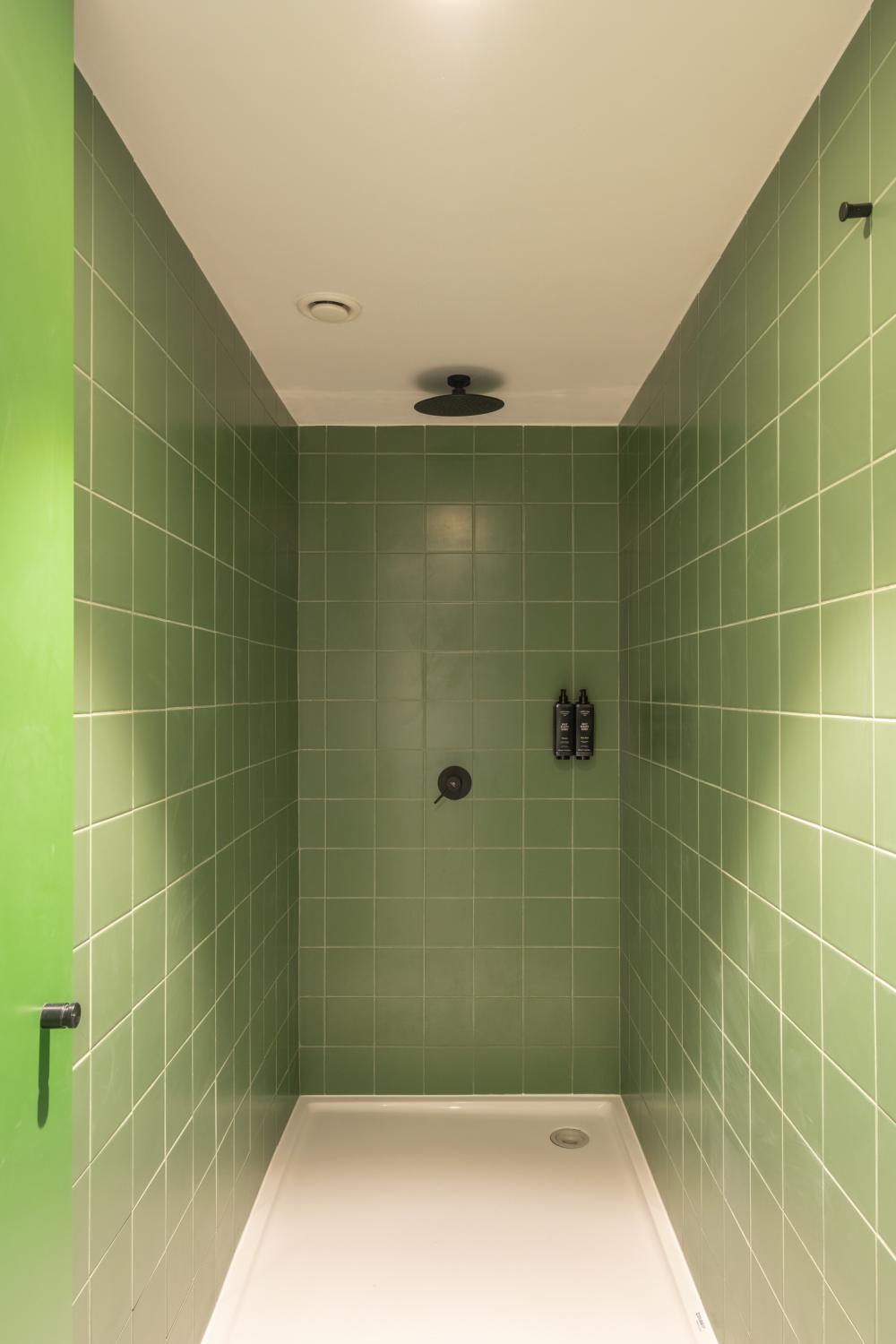 4 bed dorm - Seka - Deluxe - Oma kylpyhuone