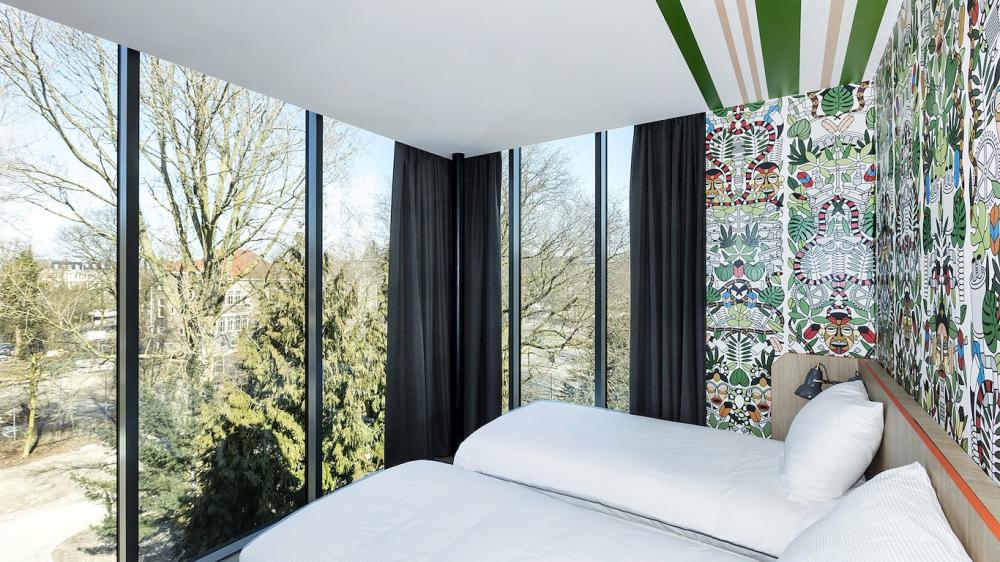 Bed in 4-bed Deluxe Dorm - Ensuite