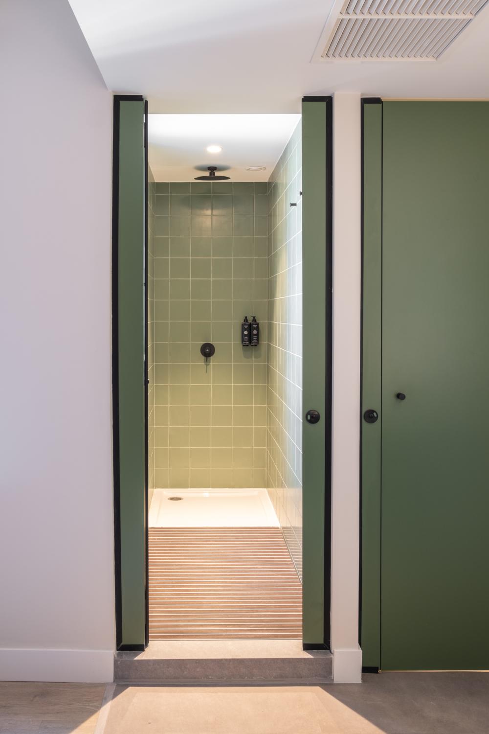 6 bed dorm - Seka - Deluxe - Oma kylpyhuone