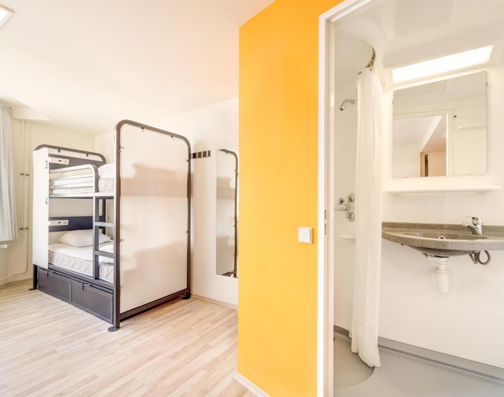 4 bed dorm - Seka - Standardi - Oma kylpyhuone
