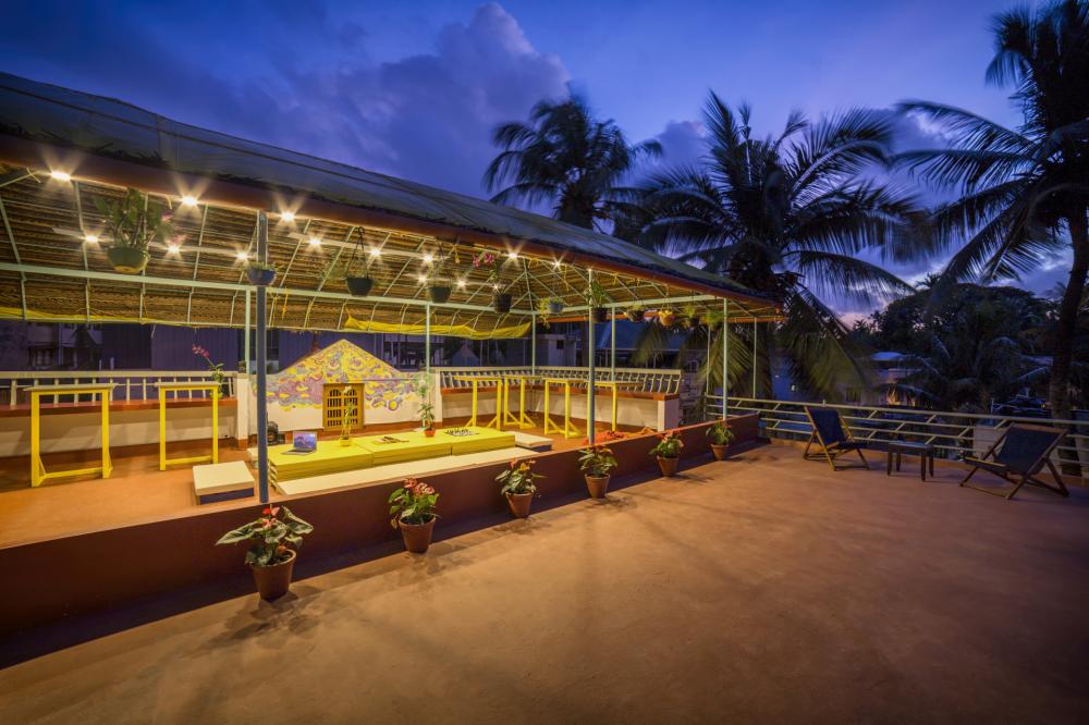 Roof Top Cafe The cafe not only puts an end to your food cravings but is a good place to chill