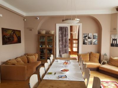 Lounge Image
